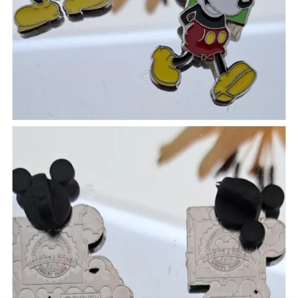 Disney pins